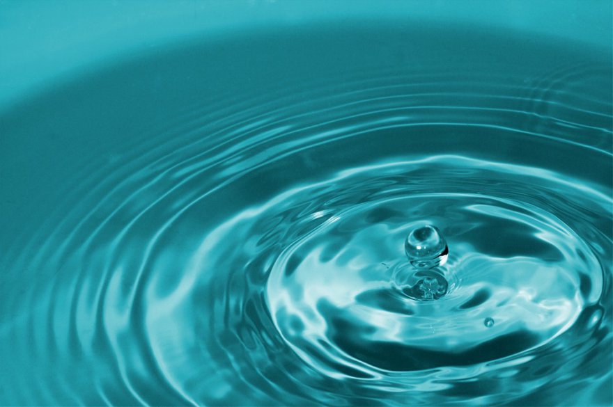 Aquakinese Foto: © mercedes soledad man.jpeg @ AdobeStock