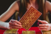 Crowley Tarot - Die Konstellation der Kaiserin Foto: © wavebreakmedia @ shutterstock