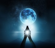 5 Dinge, die Sie am besten bei Vollmond/Neumond durchführen Foto: © PopTika @ shutterstock